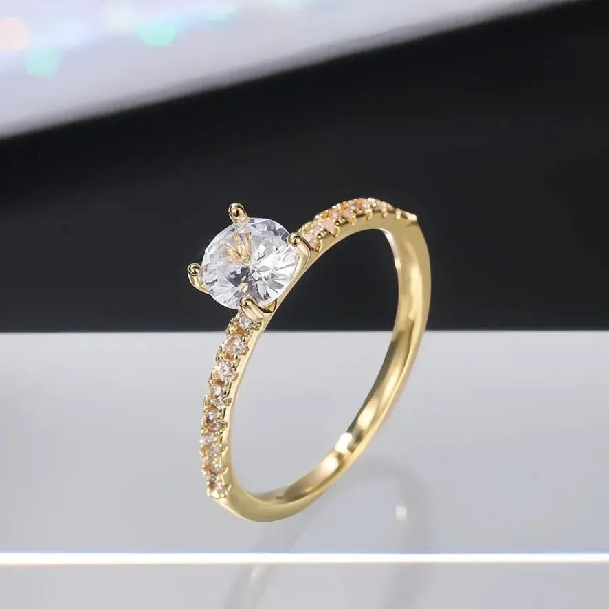 Classic 4 Claws Round Cubic Zirconia Women’s Wedding Engagement Ring Brass