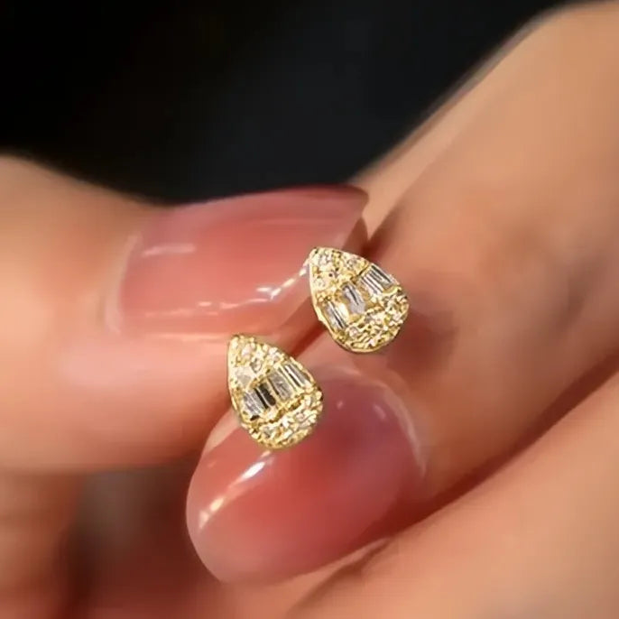 Delicate Water Drop Shaped Stud Earrings Silver Color Cubic Zirconia CZ Fashion Jewelry for Women