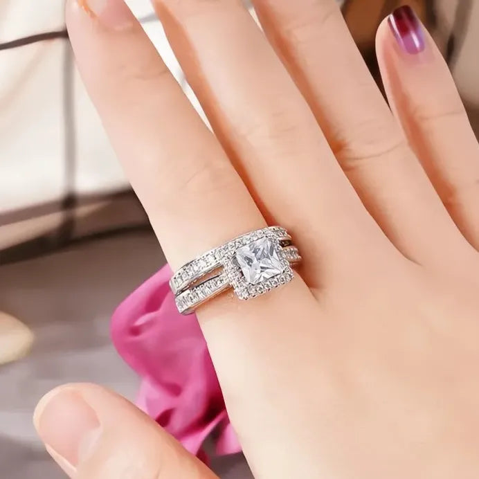 Elegant Modern Bridal Engagement Rings with Princess Cubic Zirconia Charms