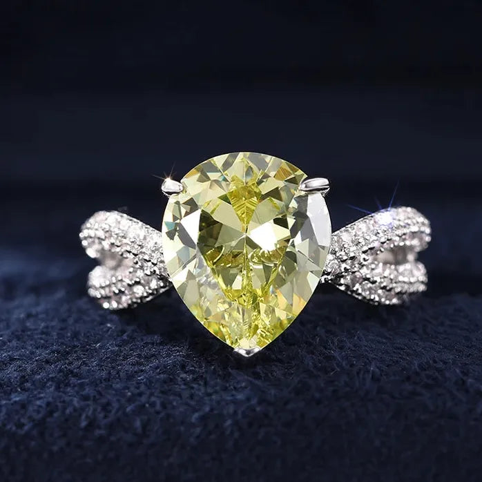 Waterdrop Pear Cubic Zirconia Ring for Women Light Yellow Bridal Jewelry