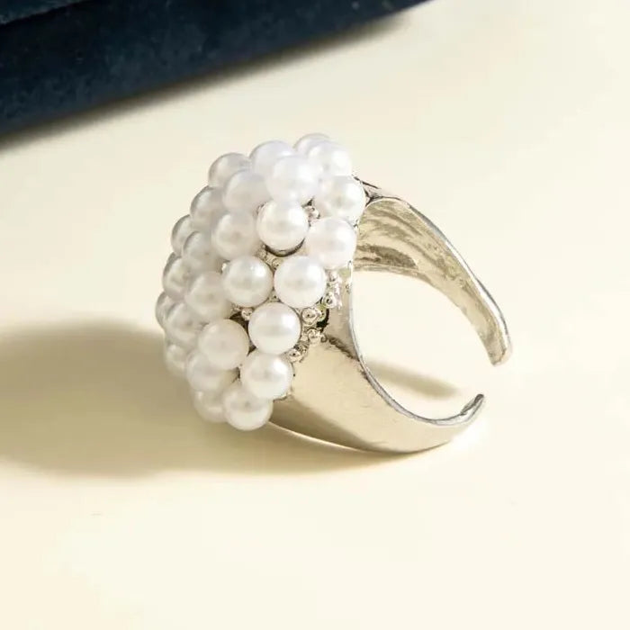 Vintage Gold Flower Ring Featuring Imitation Pearl for Women Jewelry