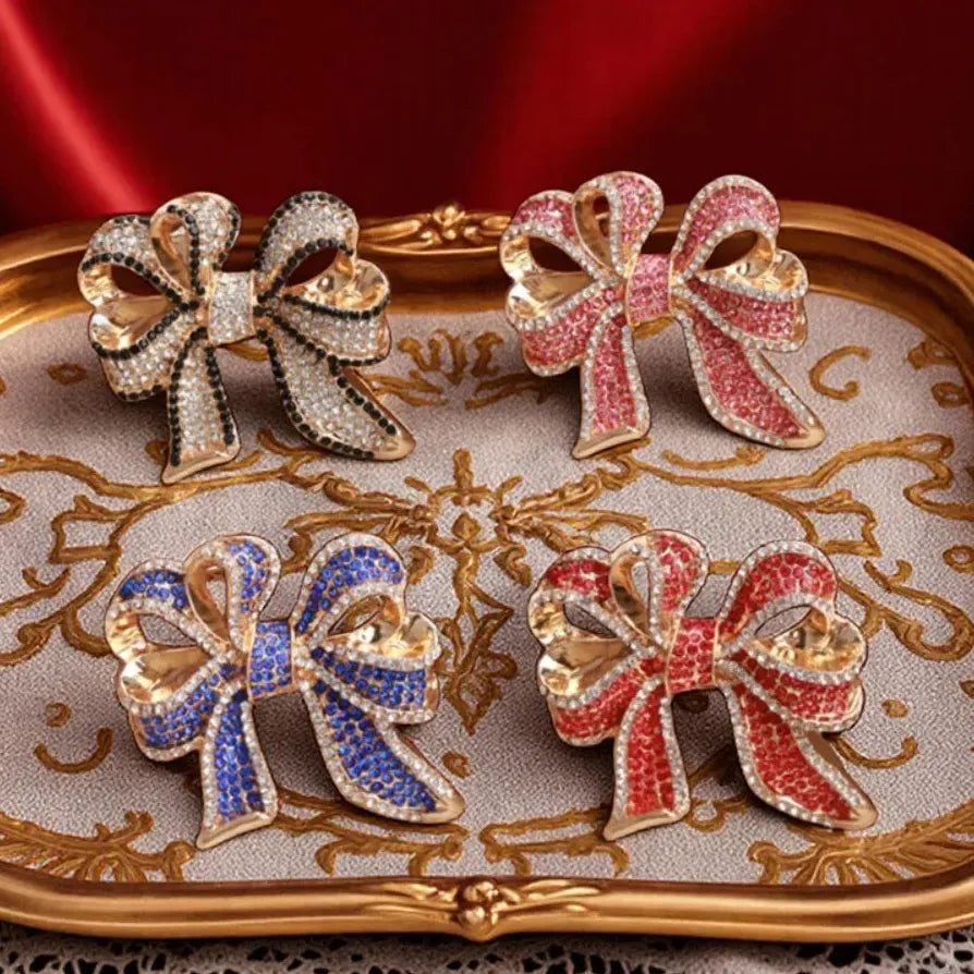 Luxury Classic Bow Brooch Pin for Men & Women Gift