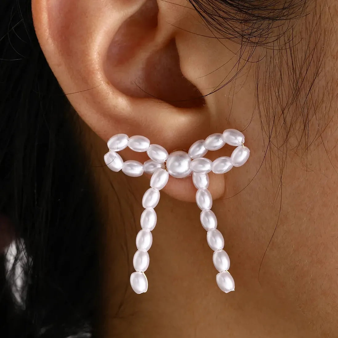 Vintage Baroque Pearl Bowknot Stud Earrings for Women Elegant Jewelry Gift
