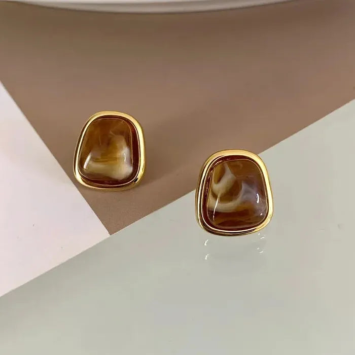 European Luxury Zinc Alloy Pearl Earrings French Retro Jewelry Gift
