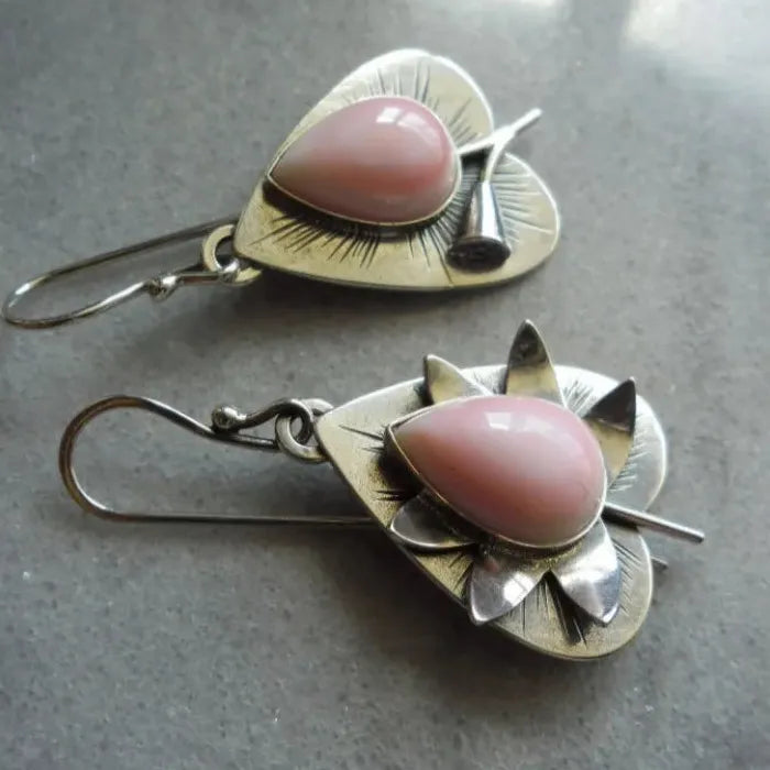 Vintage Heart-Shaped Carved Pattern Earrings with Pink Gemstones Bohemian Jewelry