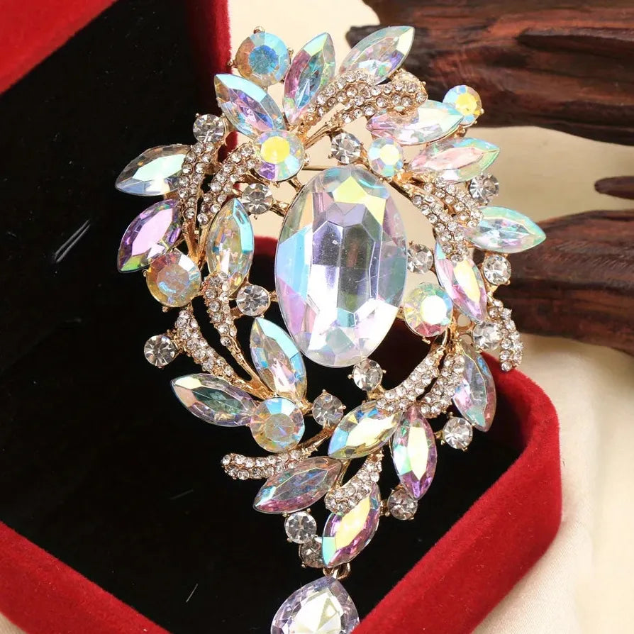 Vintage Openwork Tassel Flower Brooch Classic Gift for Men Women