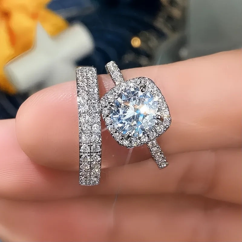 2 Pcs Shiny Square Stack Rings Set with Round Sparkly Zirconia Inlaid Metal Bridal Jewelry for Women