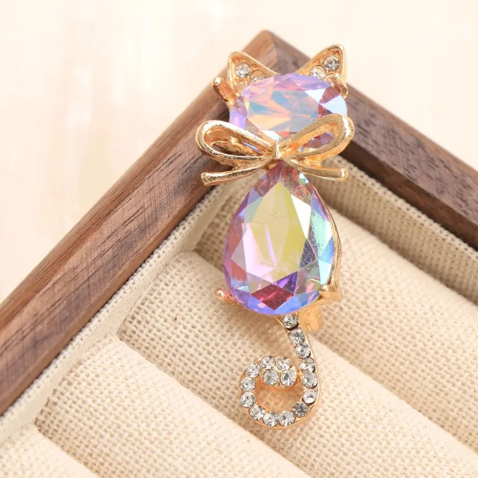 Classic Cat Brooch for Men & Women Wedding Gift Elegant Accessory