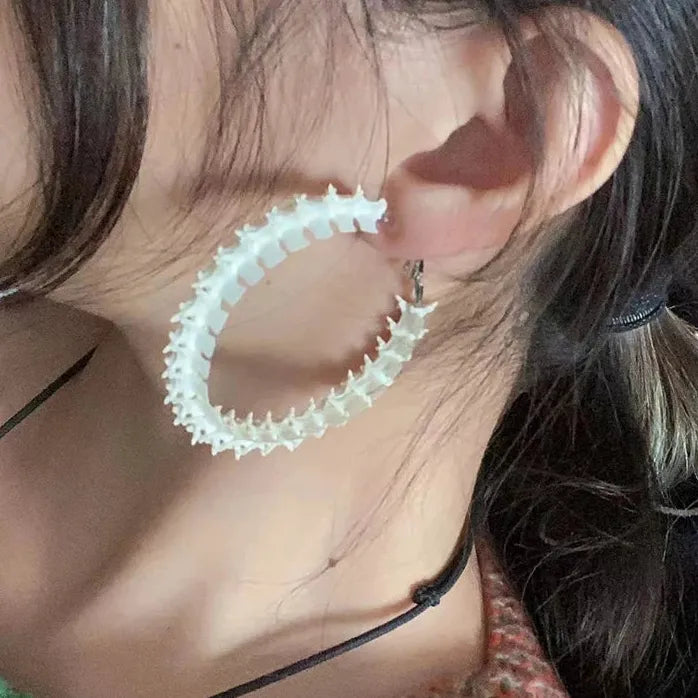 2024 Snake Spine Bone Ear Clip Cyberpunk Geometric Stud Unisex Gift