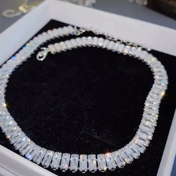 Luxury Rhinestone Geometric Circle Choker Necklace for Women Fashion Jewelry