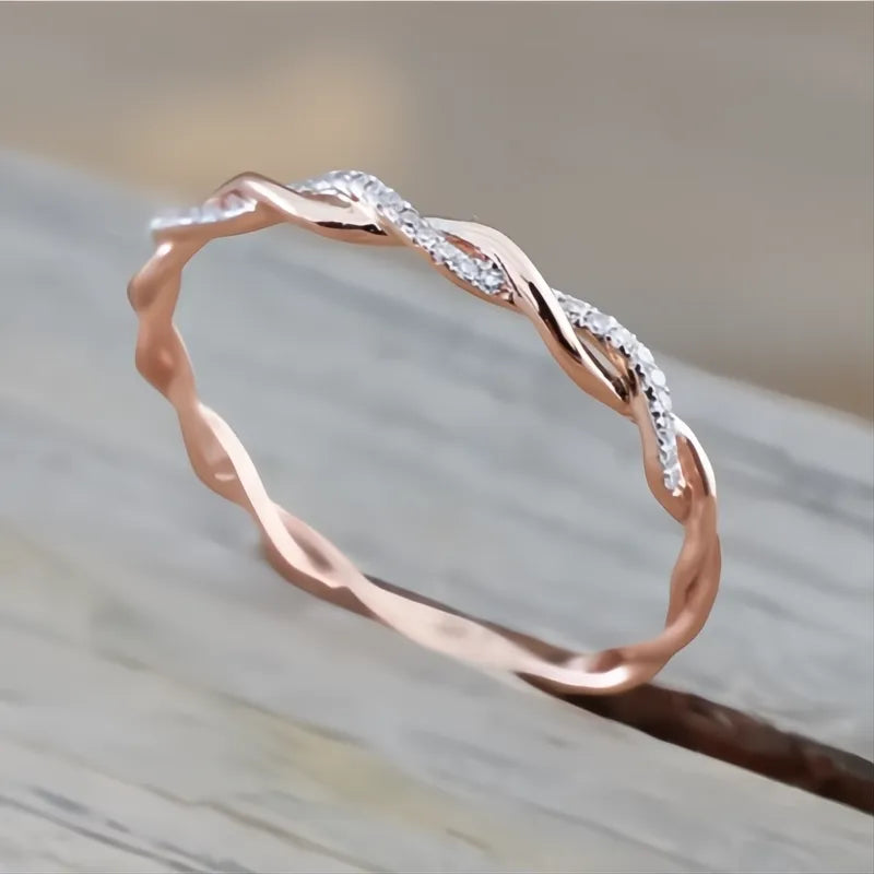 Classic Women Twist Ring with Cubic Zirconia Stone, Brass, Elegant Fashion Jewelry