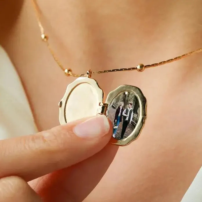 Custom Butterfly White Shell Photo Frame Locket Necklace for Women Stainless Steel Jewelry Valentine Gift