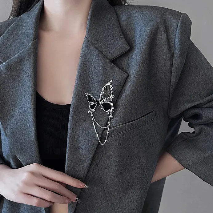 Zinc Alloy Metal Chain Butterfly Brooch Lapel Pin for Men Women