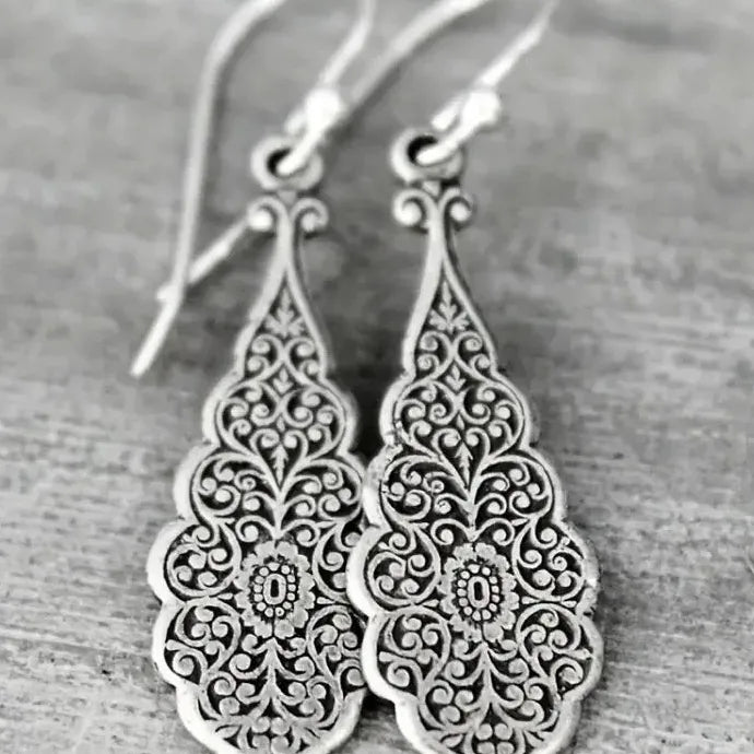 Vintage Leaf Flower Drop Earrings for Women Zinc Alloy Wedding Party Jewelry