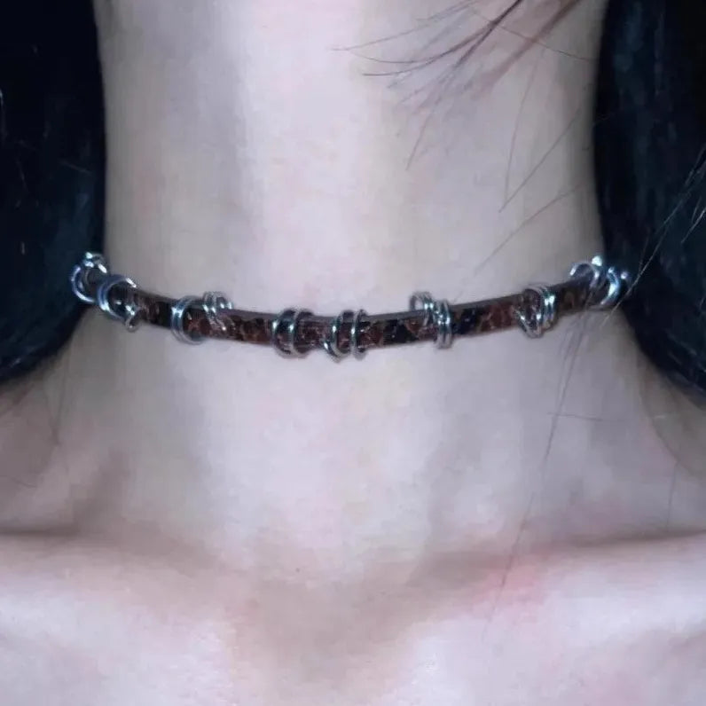Gothic Twisted Snake Bone Chain Choker Necklace Punk Jewelry Fashion Accessory