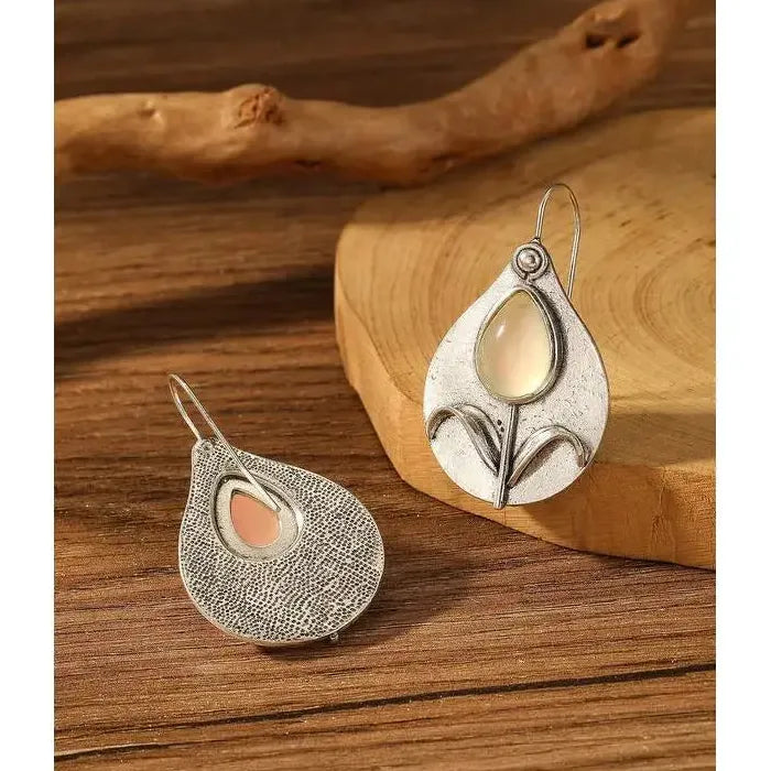 Retro Leaf Oval Metal Plant Earrings with Imitation Moonstone for Women Zinc Alloy