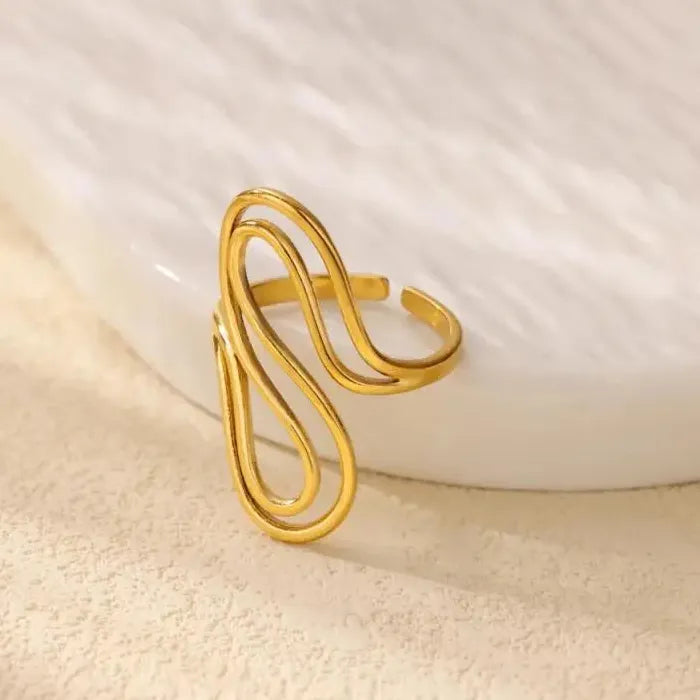 18K Gold Color Stainless Steel Double S-Shaped Waterproof Cocktail Ring for Women Men
