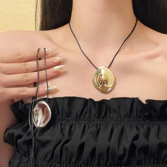 Irregular Thick Metal Oval Pendant Necklace Women Leather Rope Y2K Gift 2026