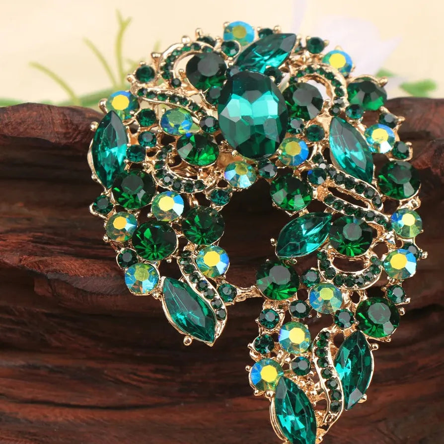 Floral Openwork Brooch Classic Wedding Gift for Men and Women