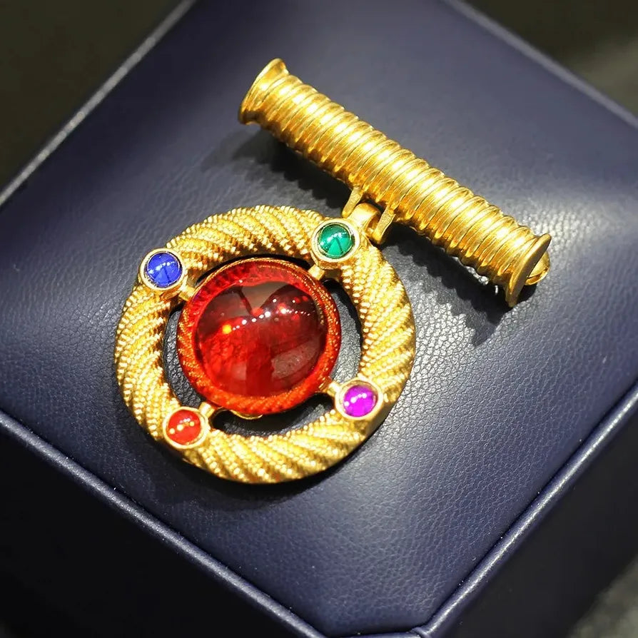 Classic Chinese Style Medallion Brooch Gift for Men & Women