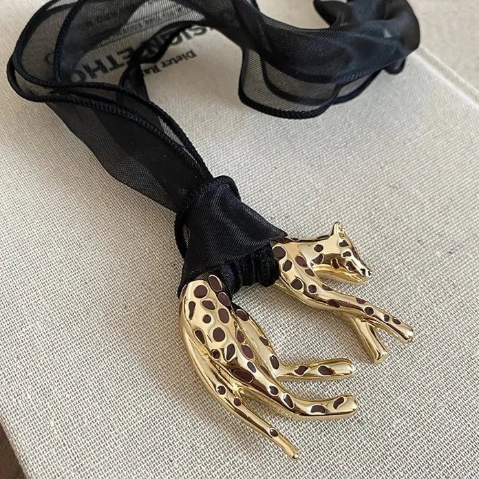 Leopard Pendant Scarf Necklace Women Retro Fabric Detachable Clavicle Chain Jewelry Gift