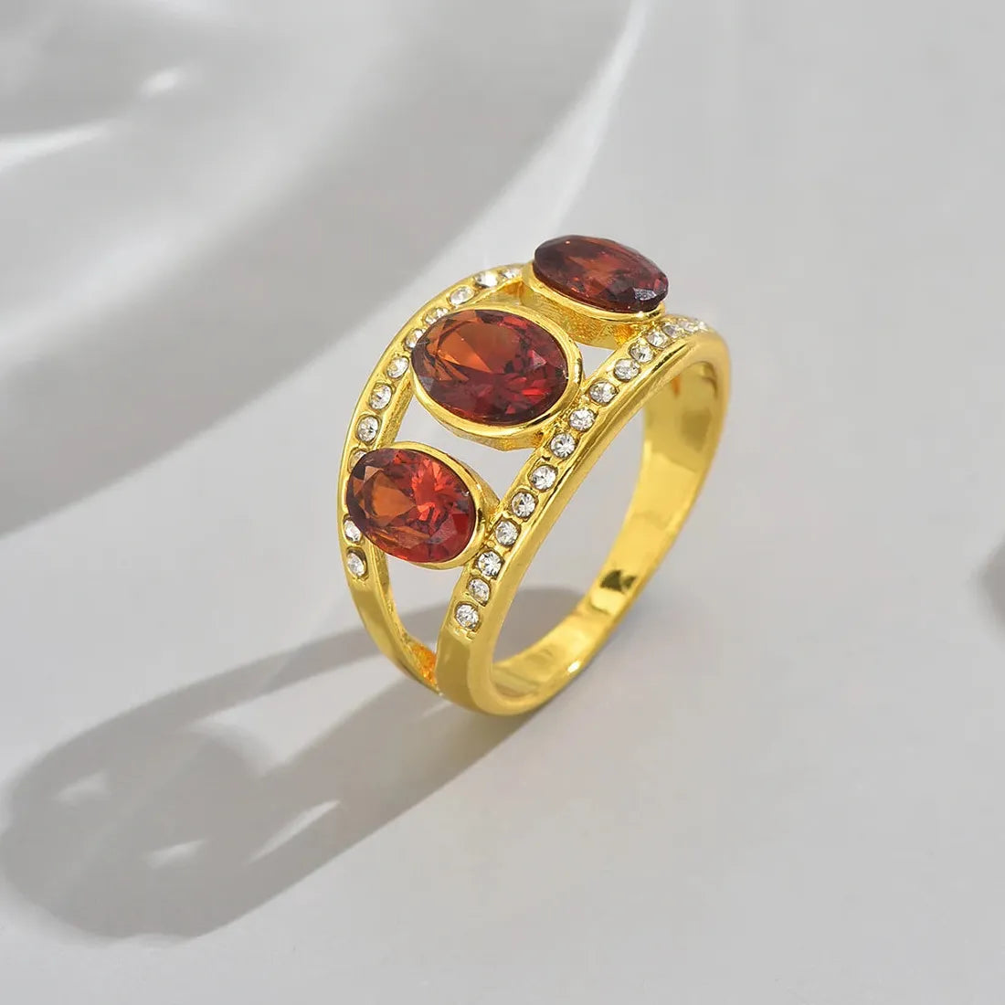 Vintage Oval Resin Crystal Ring for Women Zinc Alloy Antique Gold Wedding Jewelry