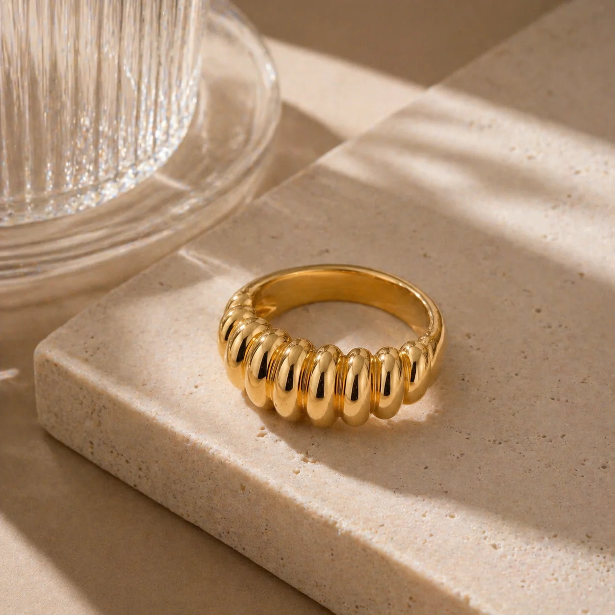 Retro Striped Dome Chunky Croissant Hammered Zinc Alloy Wedding Ring for Women