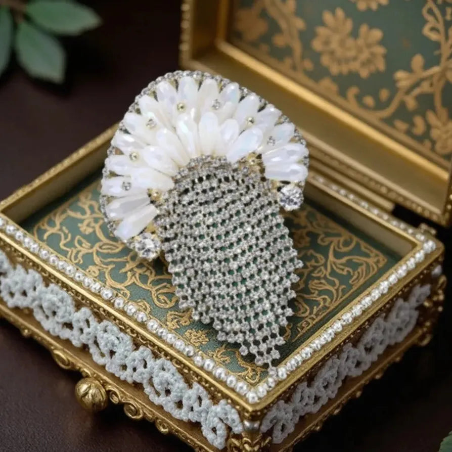 Luxury Jellyfish Brooch for Wedding Gift Men Women Classic Style