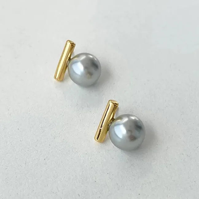 Korean Simple Round Metal Pearl Stud Earrings for Women Gift Jewelry