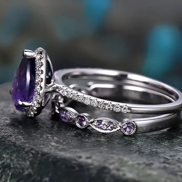 Elegant 2-Piece Women's Wedding Engagement Ring Set with Geometric Design