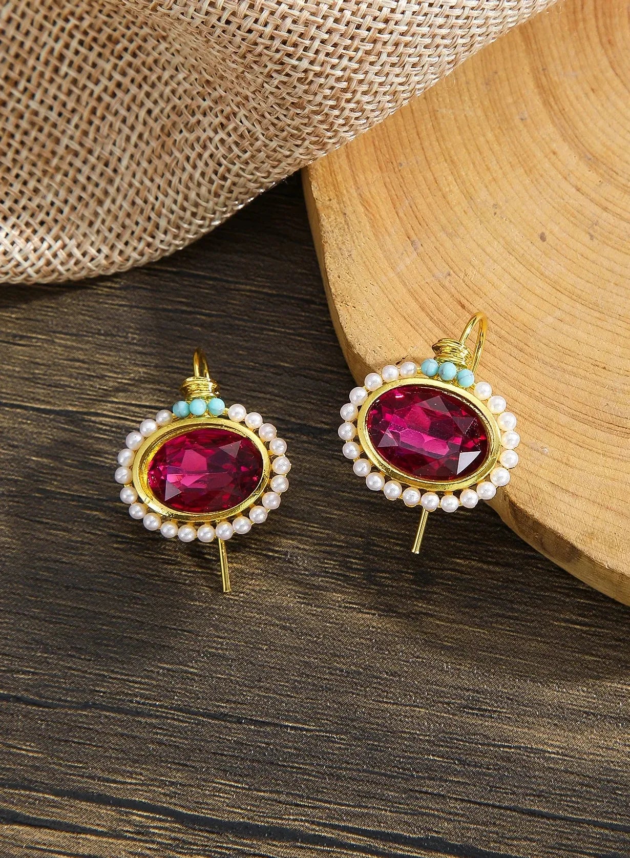 Flower Shaped White Pearl Ear Hooks Zinc Alloy Earrings for Women Bridal Engagement