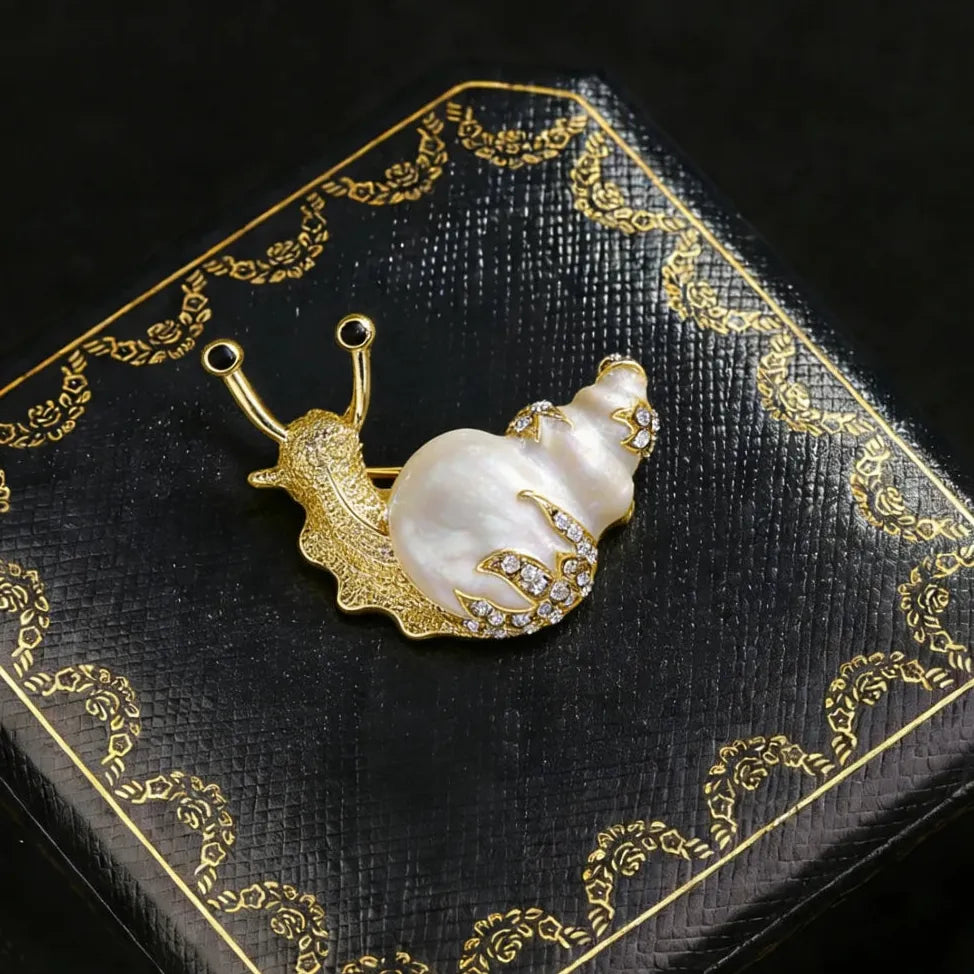 Classic Snail Brooch Luxury Jewelry Gift for Men & Women