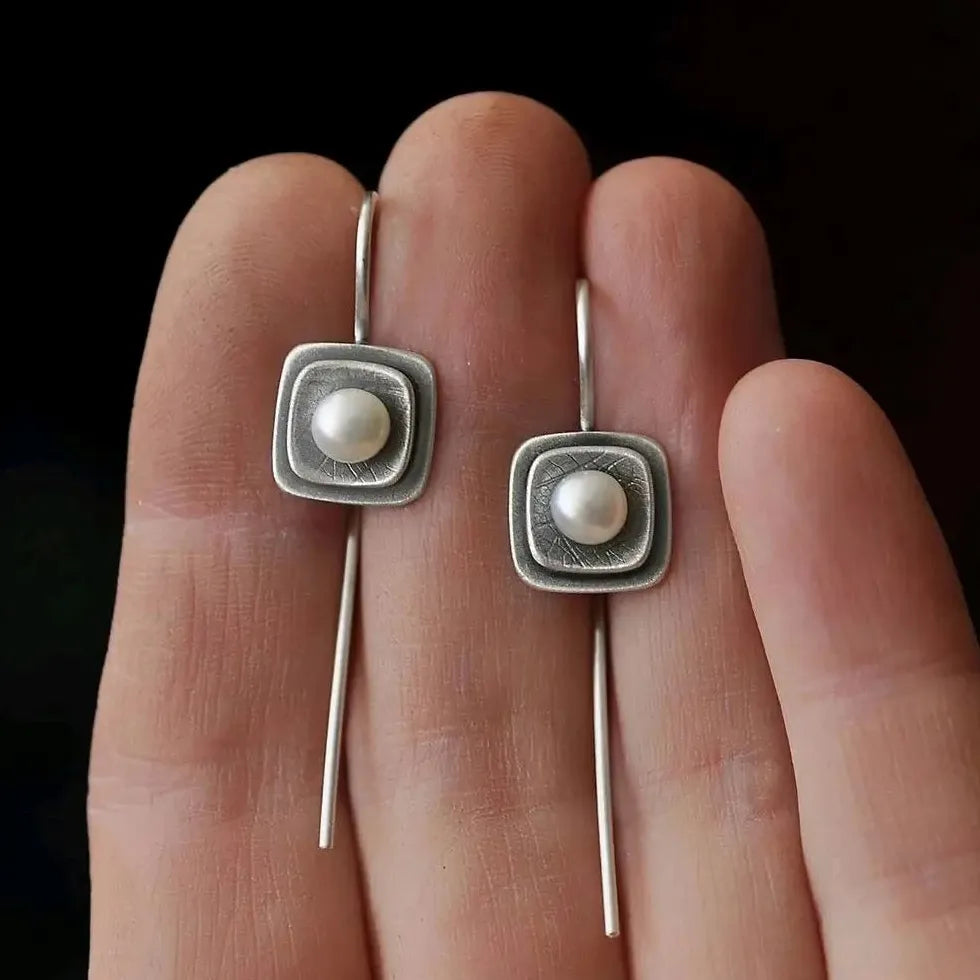 Vintage Round White Imitation Pearl Women’s Long Hook Earrings Zinc Alloy Double-Sided Pendant Jewelry