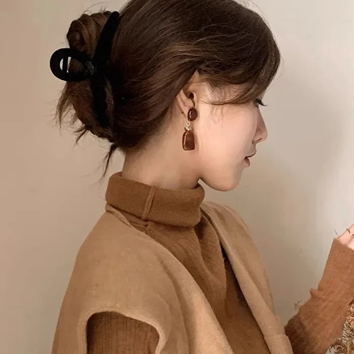 Retro Maillard Resin Amber Drop Earrings for Women Elegant Gifts 2026