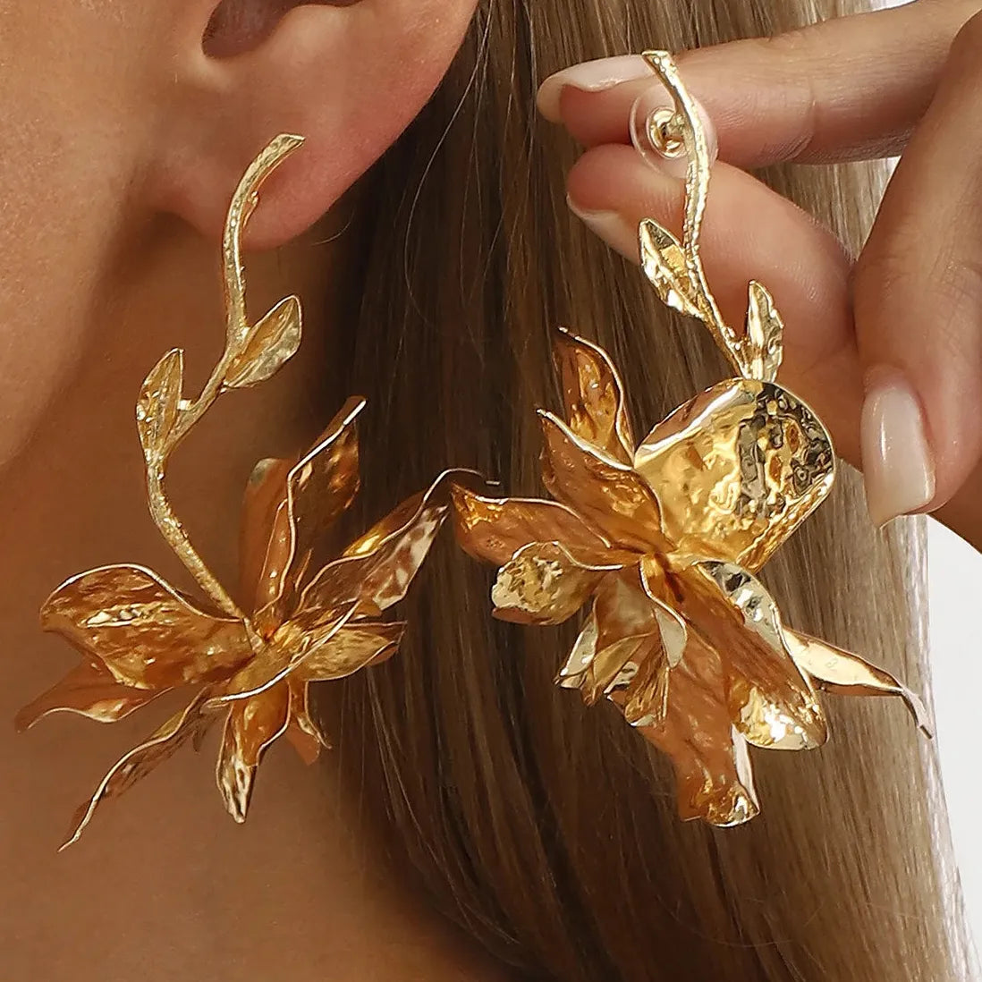 Vintage Metal Flower Leaf Earrings for Women Punk Multi-Layered Nature Design