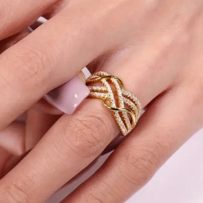 European American Full Diamond Female Ring Zinc Alloy Fashion Classic Style