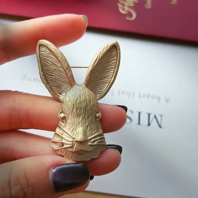 Vintage Matte Gold Big Ears Bunny Brooch for Women Elegant Gift Accessory