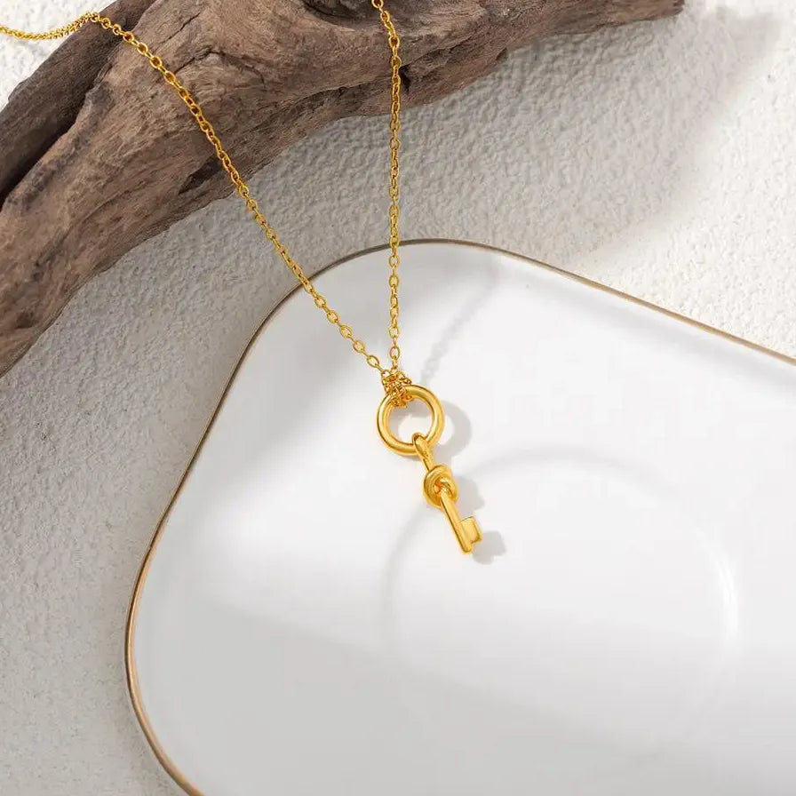 Creative Geometric Key Pendant Necklace 18K Gold Plated Waterproof Jewelry 2025