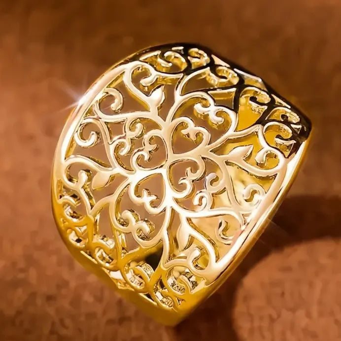 Hollow Engraved Geometric Women’s Ring Luxury Wedding Party Jewelry Gold Silver