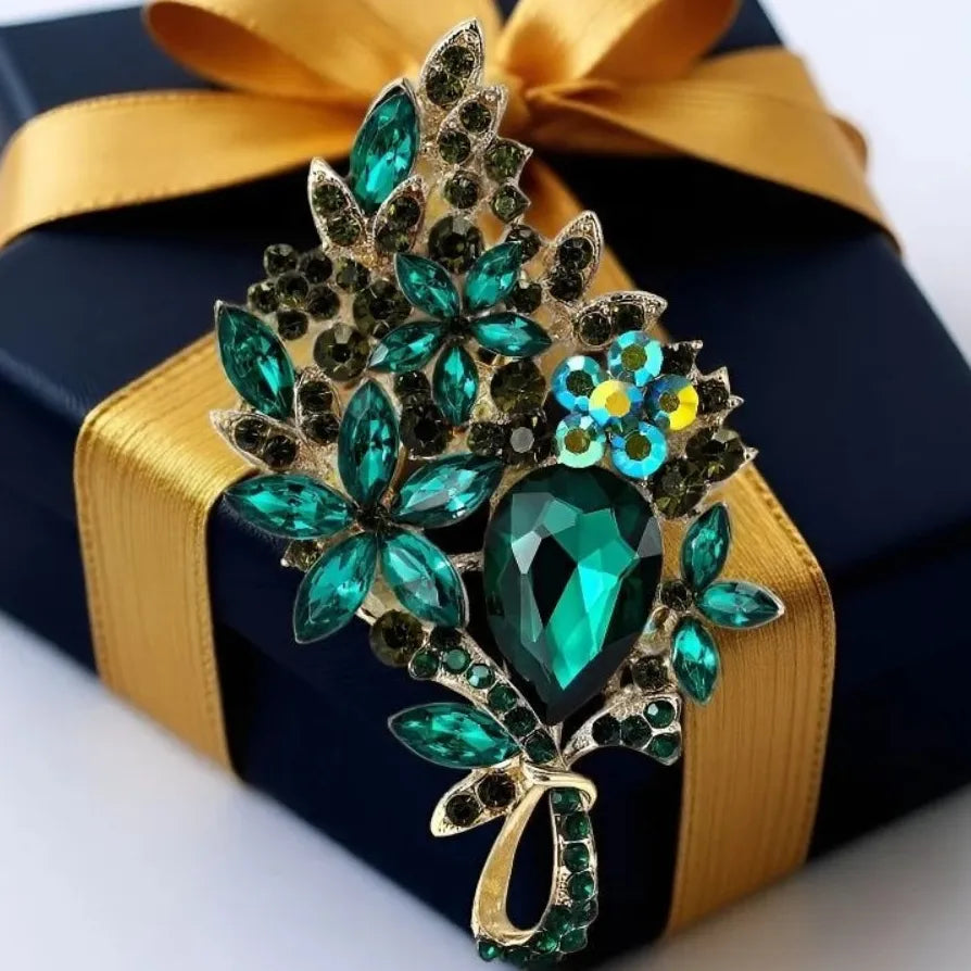 Luxury Floral Classic Brooch Wedding Gift for Men and Women