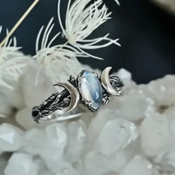 Imitation Moonstone Moon Ring for Women Vintage Bohemian Party Jewelry Finger Accessory