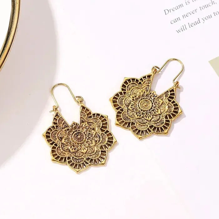 Retro Bohemian Hollow Flower Drop Earrings for Ladies Zinc Alloy Metal Jewelry