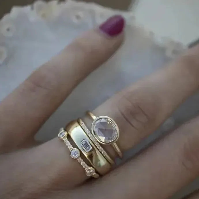 Set of 4 Geometric Gold Zinc Alloy Circular Zircon Crystal Rings for Women