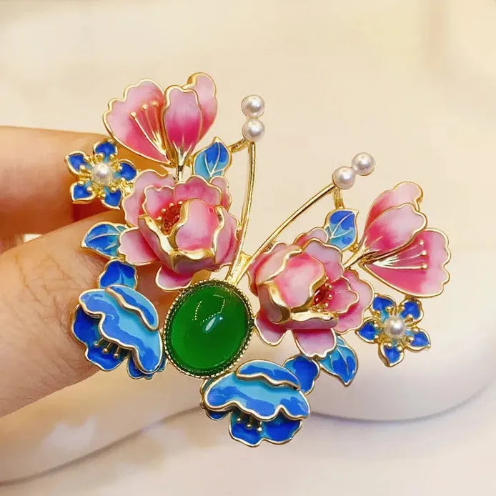 Classic Flower Butterfly Brooch Women’s Corsage Pin Elegant Accessory