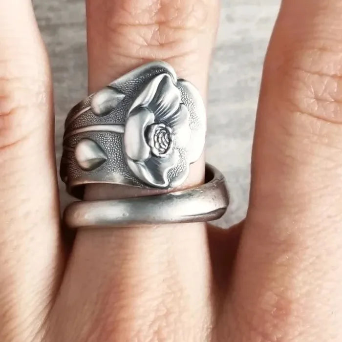 Dark Flower Zinc Alloy Ring Women’s Engagement Christmas Gift Fashion Accessory