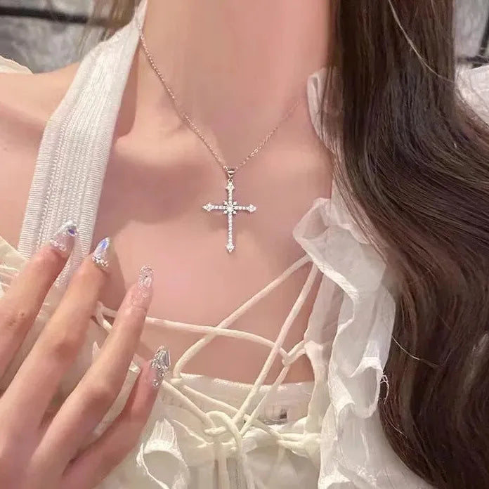 Y2K Zinc Alloy Star Zircon Pendant Necklace Women Punk Clavicle Chain