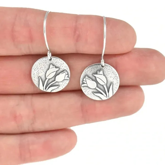 Vintage Women's Round Carved Star Moon Tulip Flower Zinc Alloy Metal Earrings