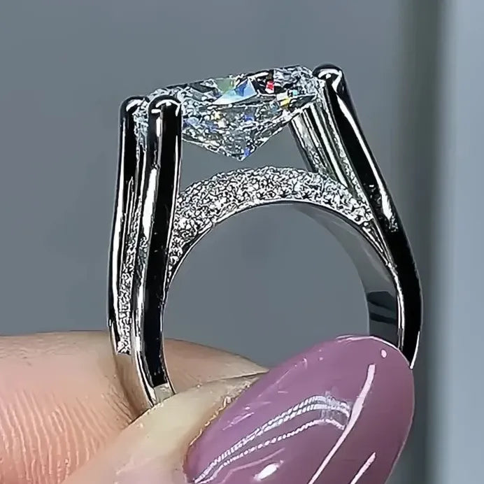 Silver Oval Cubic Zirconia Wedding Party Ring for Women Fashion Jewelry