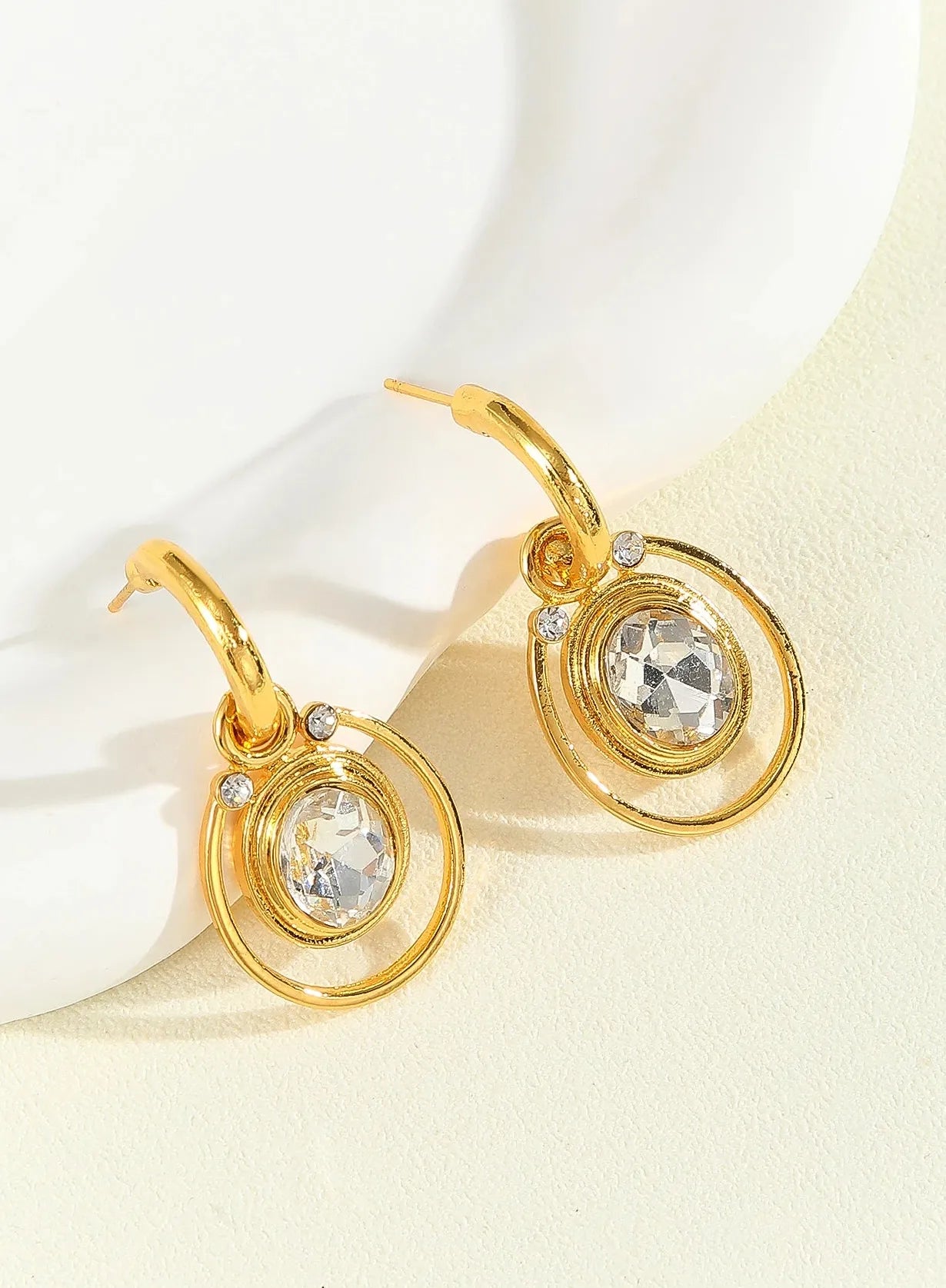 Delicate Gold Color Inlay Rhinestone Dangle Earrings for Women Zinc Alloy Jewelry Gift