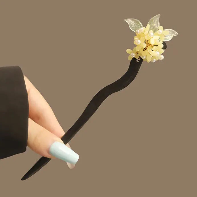 Elegant Wooden Hair Sticks for Women Chinese Style Floral Tassel Vintage Fork